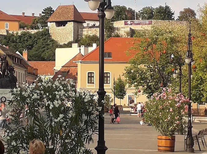 Kodaly 아파트 에게르